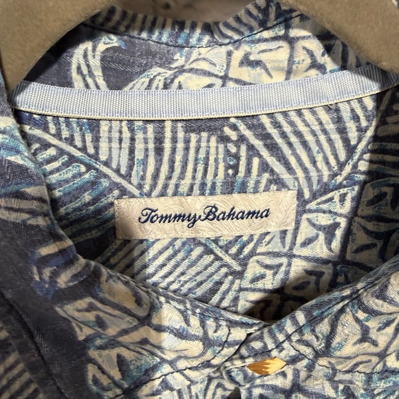 Tommy Bahama Silk Blend Hawaiian Pineapple Shirt, Blue Aloha Mens, Size Large - Picture 6 of 10